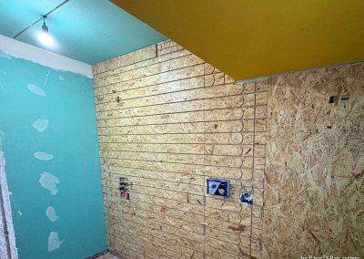Pannelli radianti a secco a parete Easy D-Ray System cantiere